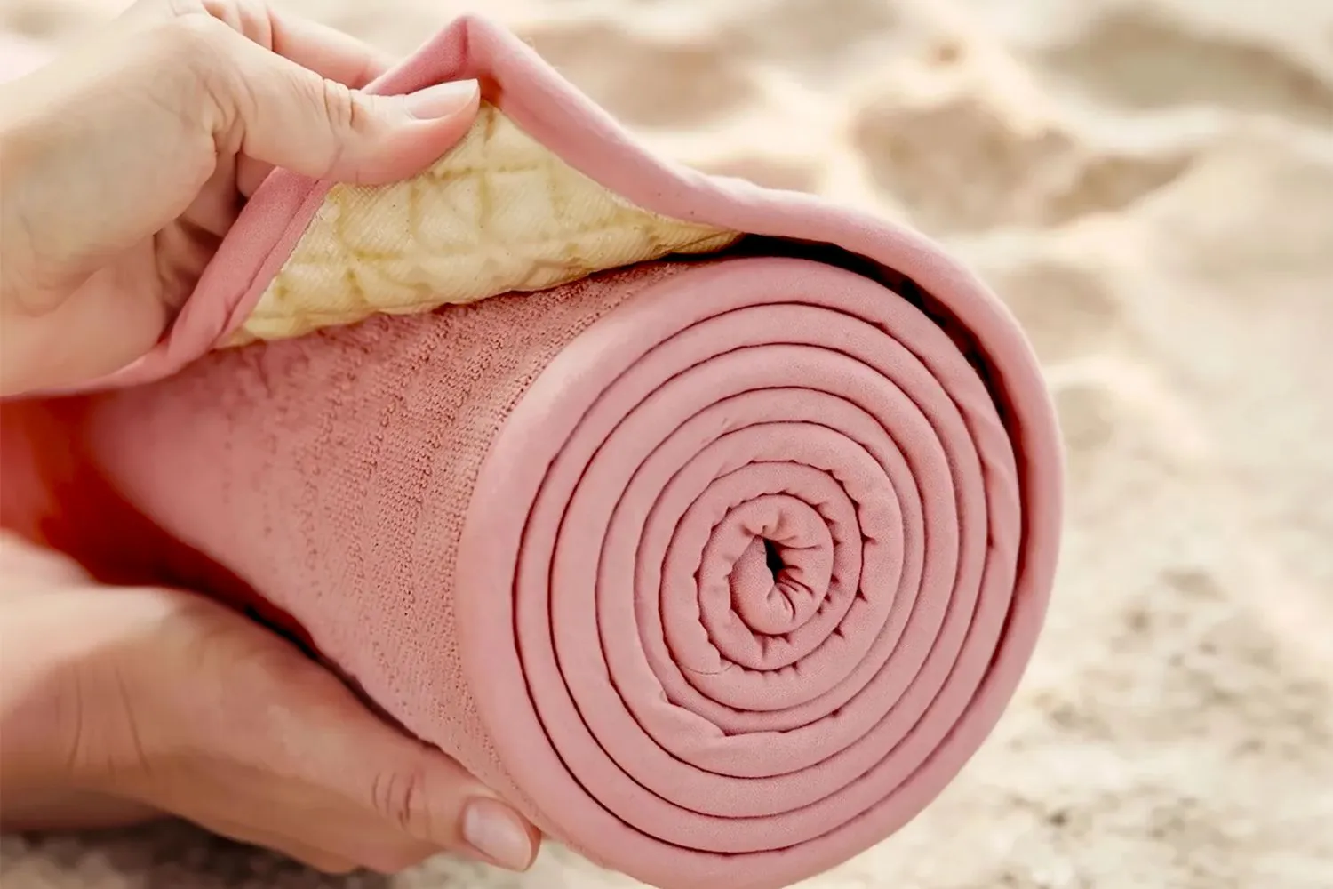 Natural non-slip yoga mat in Bella Rose